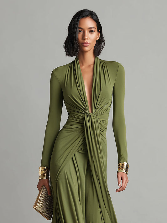 Abito Maxi Verde Oliva in Seta con Scollo a V e Dettagli Arricciati