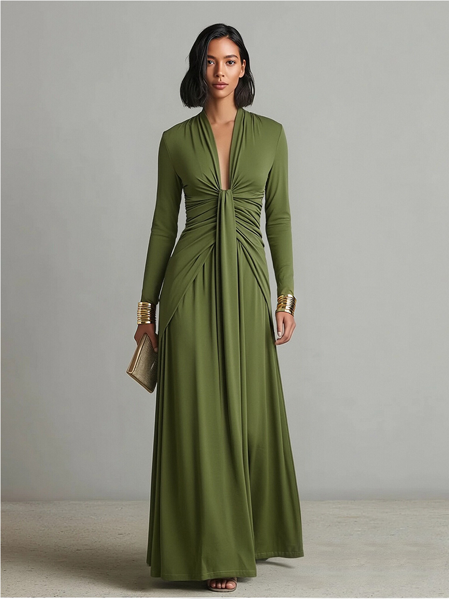Abito Maxi Verde Oliva in Seta con Scollo a V e Dettagli Arricciati