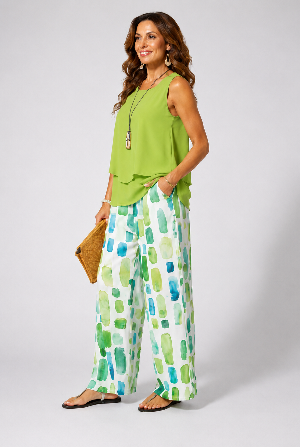 Completo Chiara – Set Estivo Verde con Pantaloni Geometrici