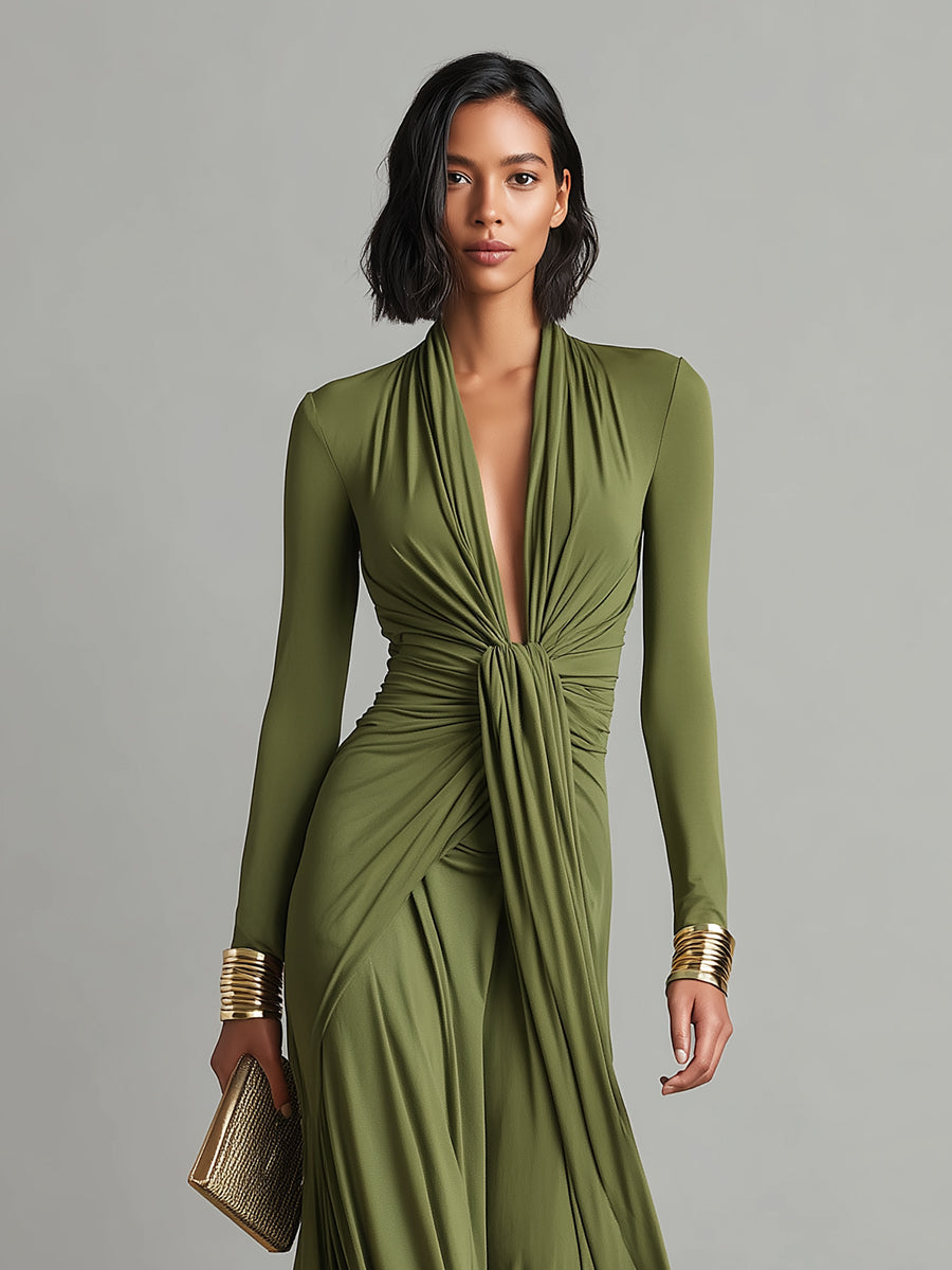 Abito Maxi Verde Oliva in Seta con Scollo a V e Dettagli Arricciati